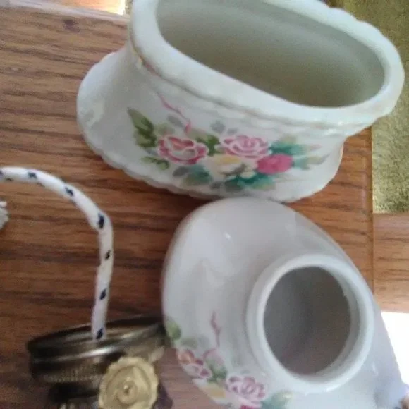 Mini Aladdin Oil Lamp - Picture 8 of 11